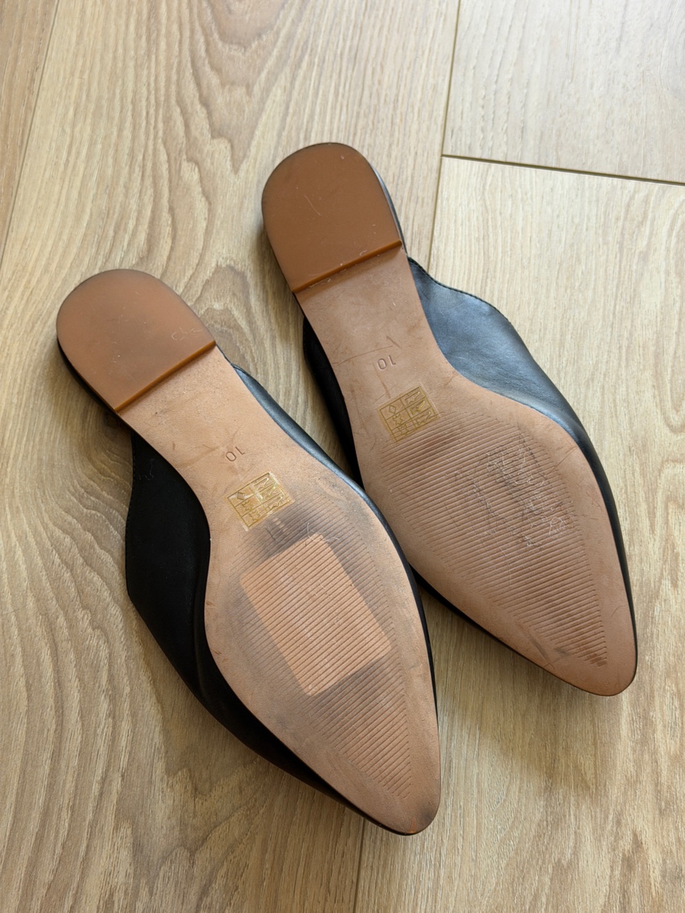 Madewell Black Leather Pointed Slide Mules - Picture 3 of 3